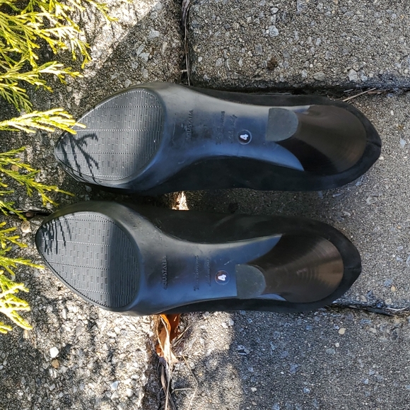 Aquatalia Vera Gomma Black Suede Ankle Boots  sz. 4 - Picture 9 of 9